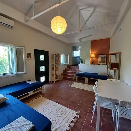 Holiday home Kantouni Mezzamorto