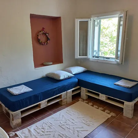 Kantouni Mezzamorto Holiday home *