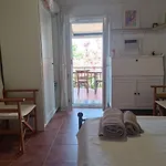 Semesterbostad Kantouni Mezamor